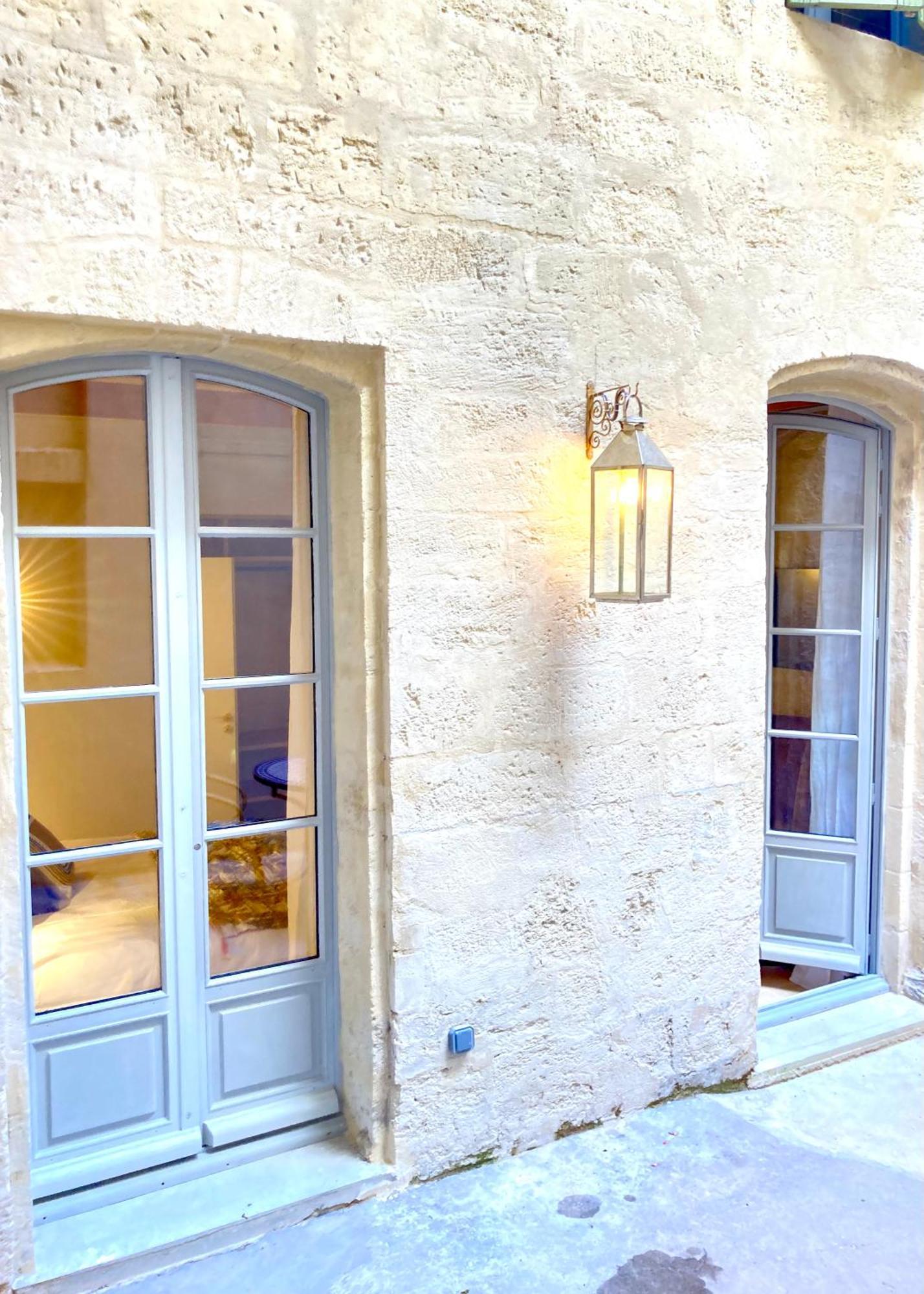 Le Petit Avignon - Chambres & Appartement A Deux Pas Du Pont D'Avignon Et Du Palais Des Papes エクステリア 写真