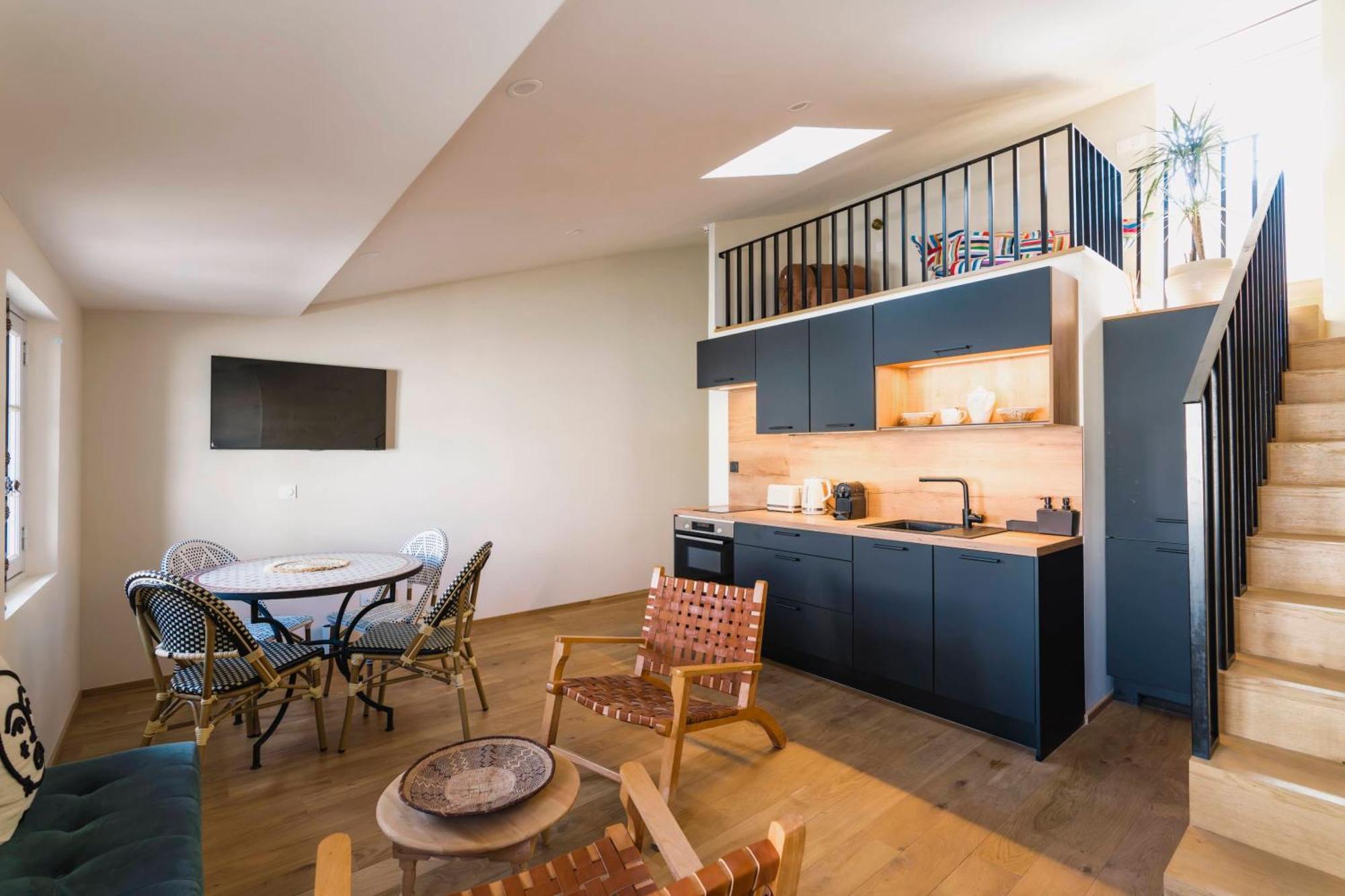 Le Petit Avignon - Chambres & Appartement A Deux Pas Du Pont D'Avignon Et Du Palais Des Papes エクステリア 写真