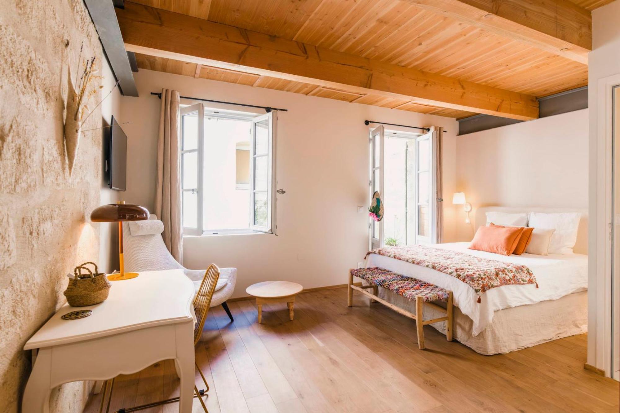 Le Petit Avignon - Chambres & Appartement A Deux Pas Du Pont D'Avignon Et Du Palais Des Papes エクステリア 写真