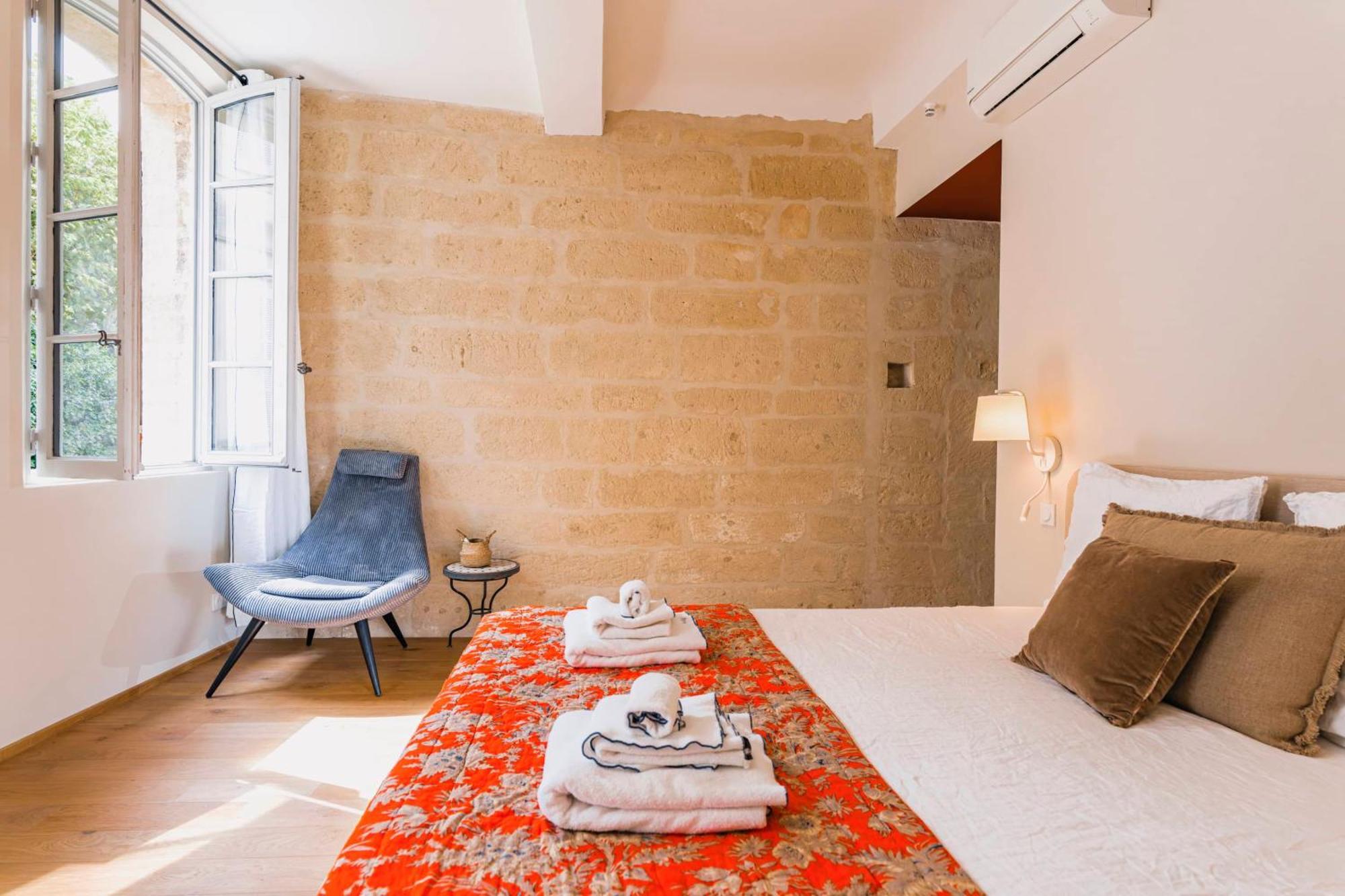 Le Petit Avignon - Chambres & Appartement A Deux Pas Du Pont D'Avignon Et Du Palais Des Papes エクステリア 写真